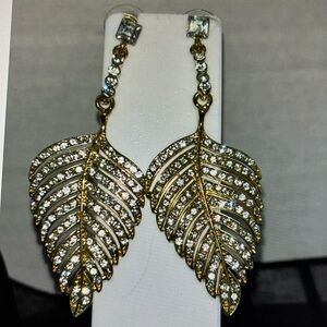 Beautiful new fashion leaf shaped gold tone crystal 3 inch earrings